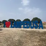 I Dammusi Del Blu 3* لامبيدوزا