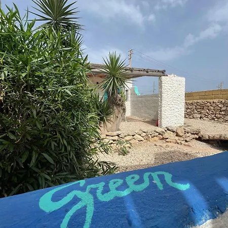 I Dammusi Del Blu Гостевой дом Лампедуза