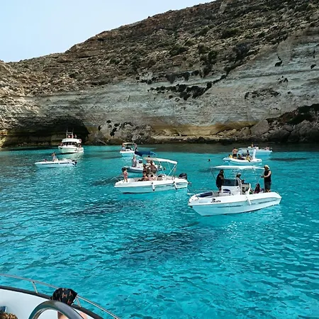 بيت ضيافة I Dammusi Del Blu 3*